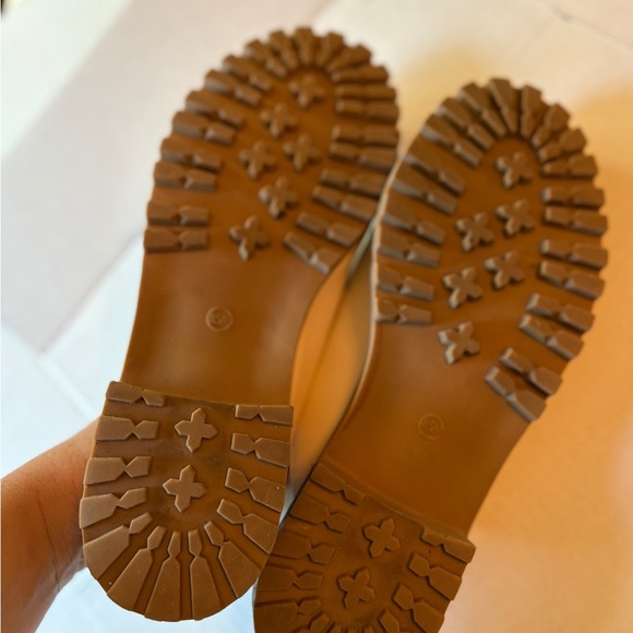 Sincerely Jules Cream slip on Mules with Gold Detail - Picture 5 of 6